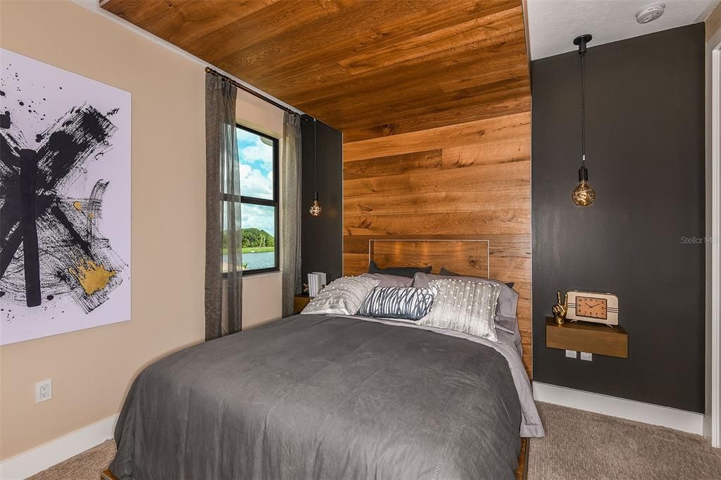 For Sale: $582,990 (2 beds, 2 baths, 1946 Square Feet)