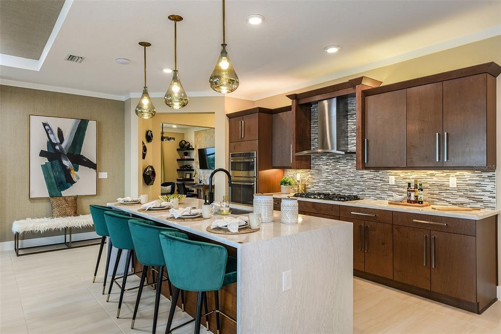 For Sale: $582,990 (2 beds, 2 baths, 1946 Square Feet)