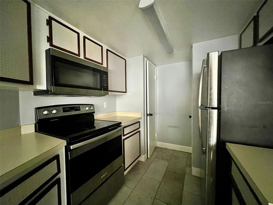 En Renta: $1,345 (2 camas, 2 baños, 912 Pies cuadrados)