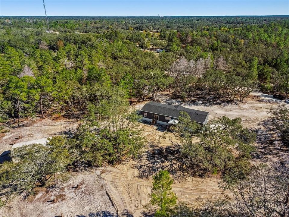 待售: $899,999 (14.27 acres)