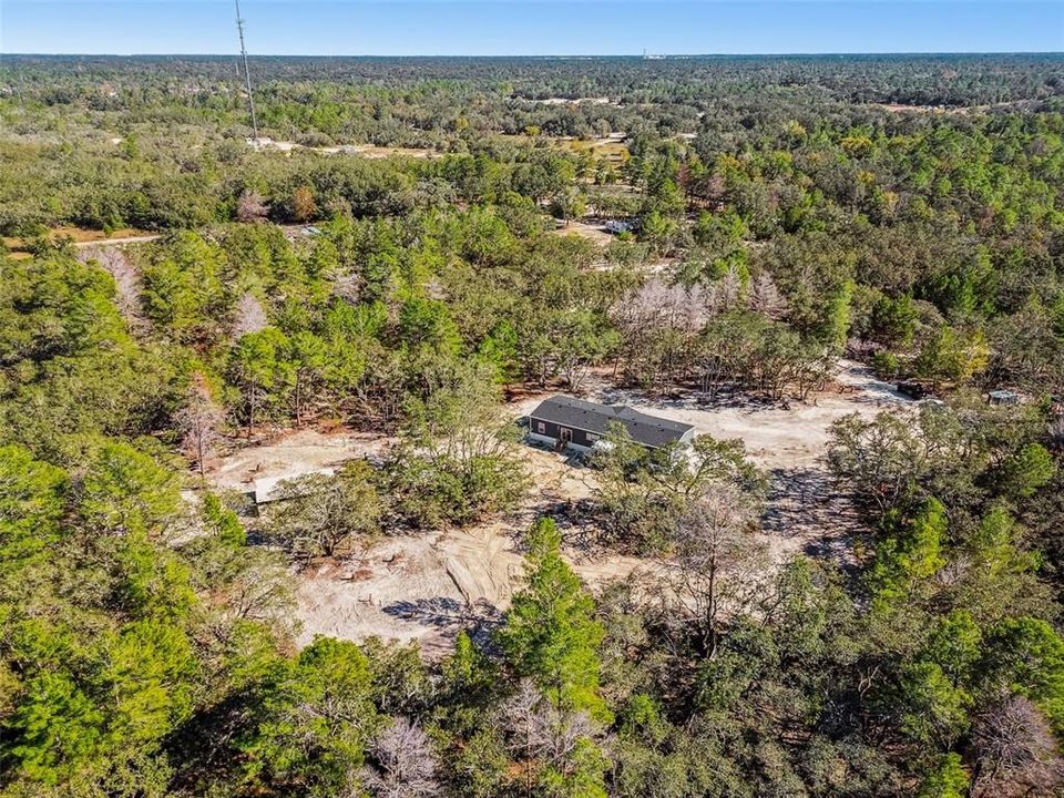 待售: $899,999 (14.27 acres)