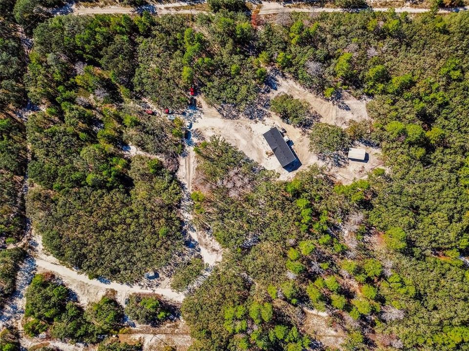 待售: $899,999 (14.27 acres)