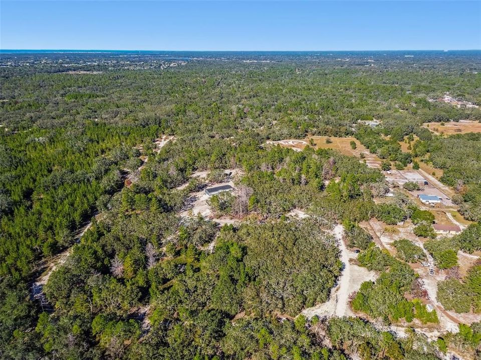 待售: $899,999 (14.27 acres)