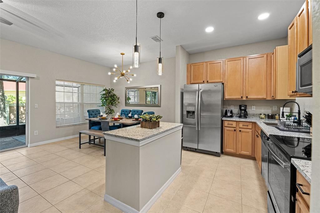 出租: $2,400 (4 贝兹, 3 浴室, 1636 平方英尺)