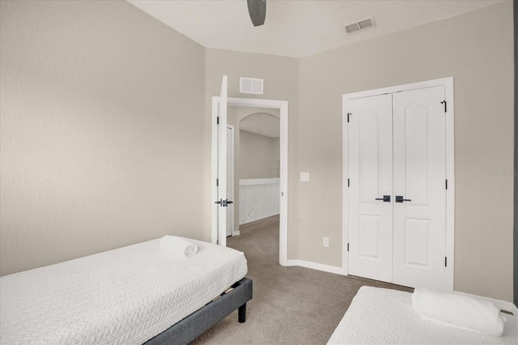 出租: $2,400 (4 贝兹, 3 浴室, 1636 平方英尺)