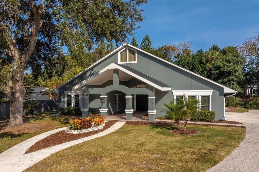 Active With Contract: $975,000 (4 beds, 4 baths, 4607 Square Feet)