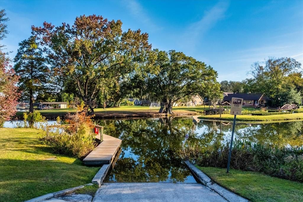 Active With Contract: $975,000 (4 beds, 4 baths, 4607 Square Feet)