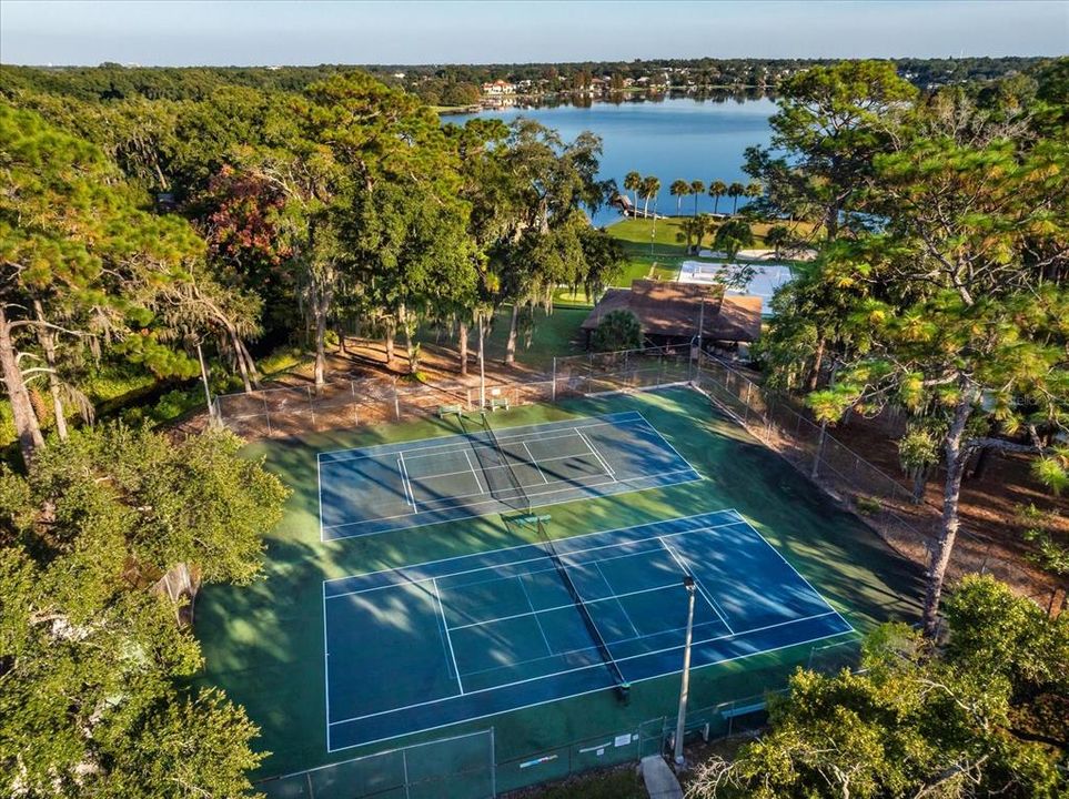 Active With Contract: $975,000 (4 beds, 4 baths, 4607 Square Feet)