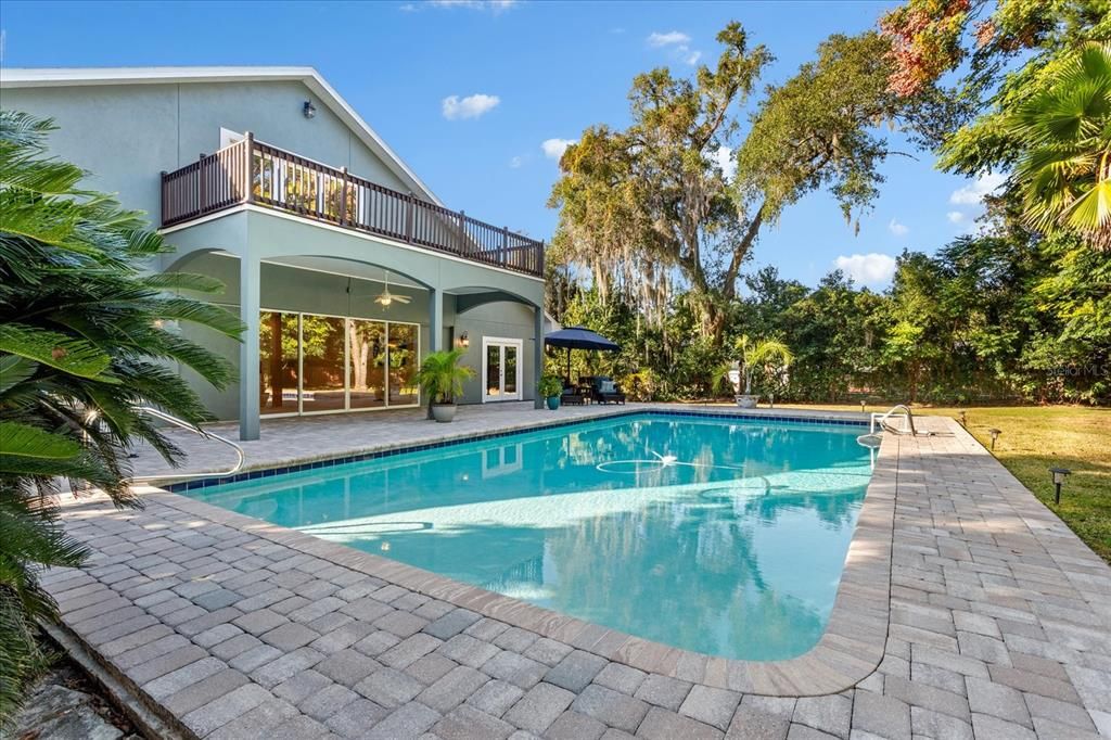 Active With Contract: $975,000 (4 beds, 4 baths, 4607 Square Feet)