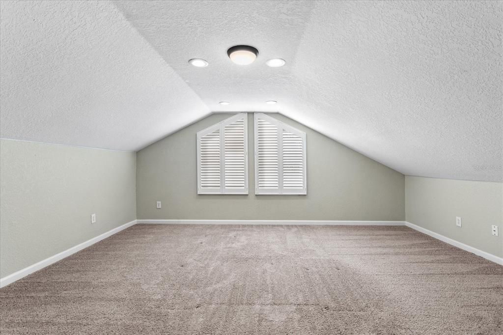 Active With Contract: $975,000 (4 beds, 4 baths, 4607 Square Feet)