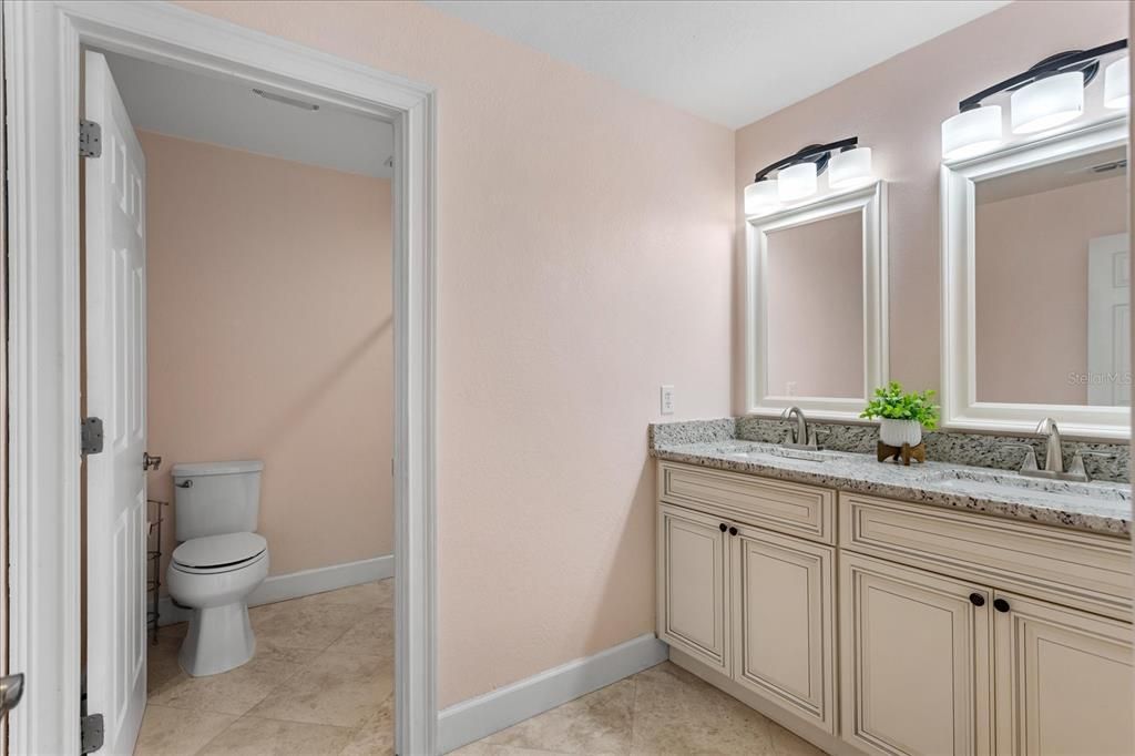 Active With Contract: $975,000 (4 beds, 4 baths, 4607 Square Feet)