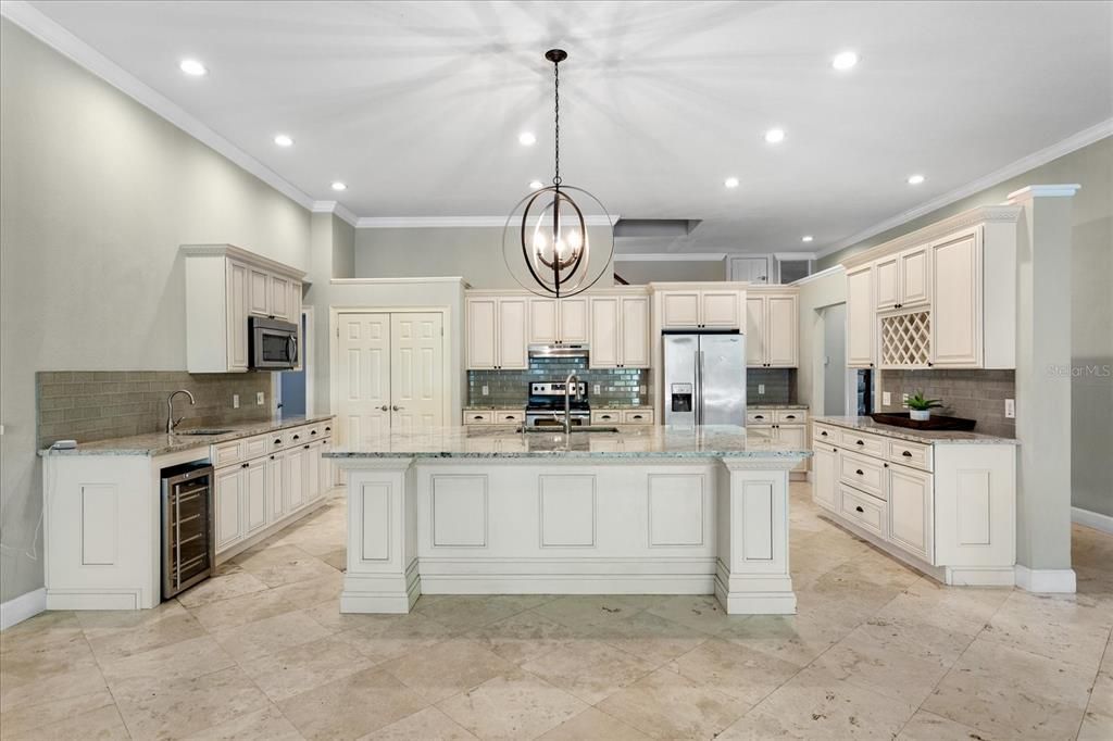 Active With Contract: $975,000 (4 beds, 4 baths, 4607 Square Feet)