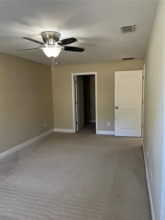 For Rent: $2,500 (4 beds, 3 baths, 2535 Square Feet)