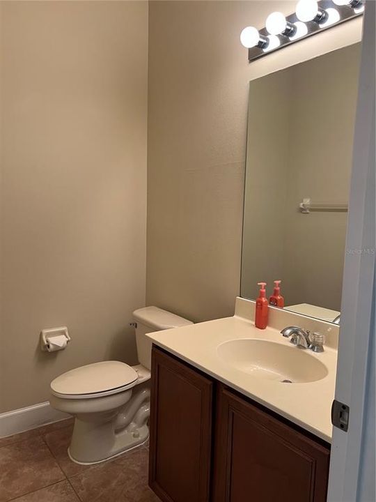 For Rent: $2,500 (4 beds, 3 baths, 2535 Square Feet)