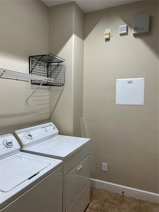 For Rent: $2,500 (4 beds, 3 baths, 2535 Square Feet)