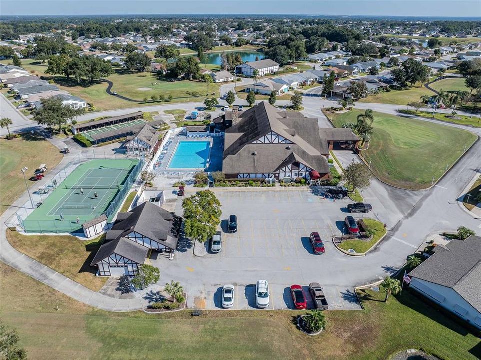 合同活跃: $199,900 (2 贝兹, 2 浴室, 1166 平方英尺)