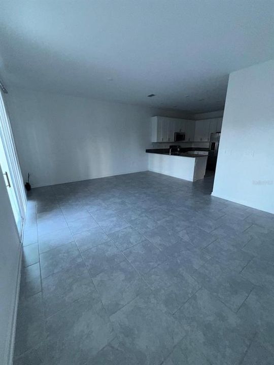 В аренду: $2,350 (3 спален, 2 ванн, 1793 Квадратных фут)