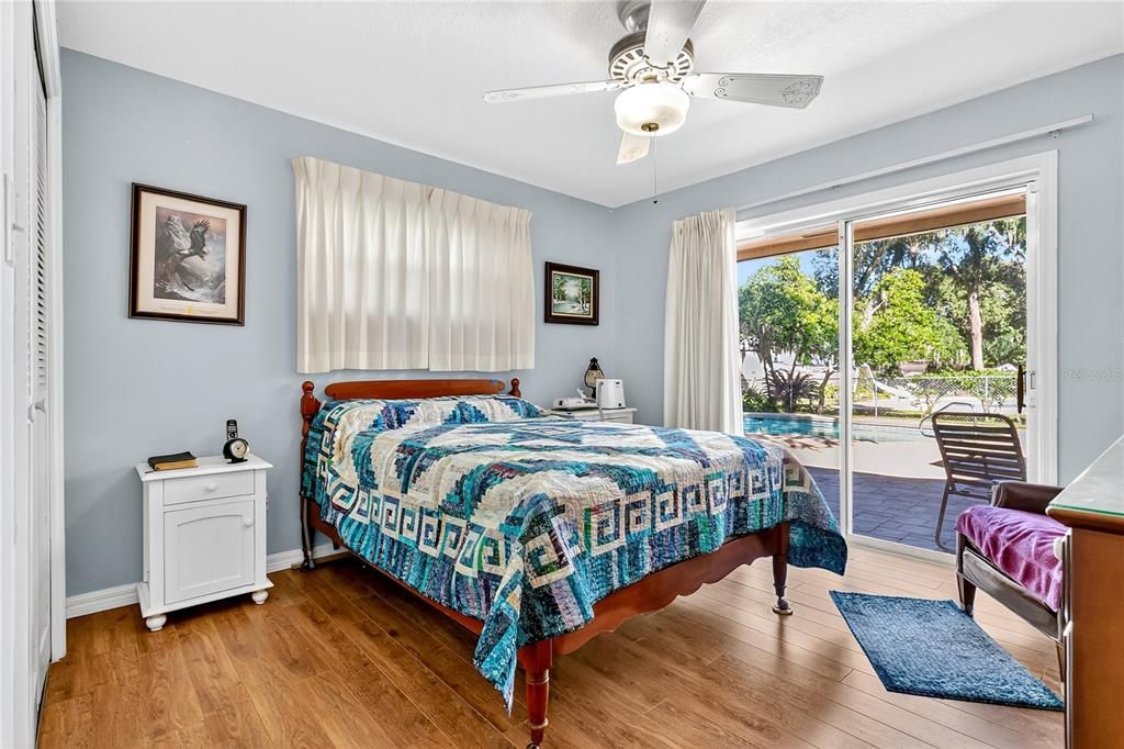 Activo con contrato: $625,000 (4 camas, 2 baños, 2833 Pies cuadrados)