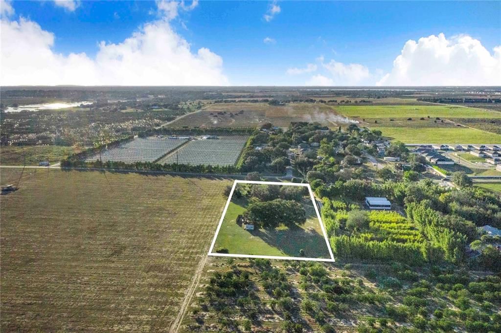 For Sale: $300,000 (3 beds, 1 baths, 956 Square Feet)