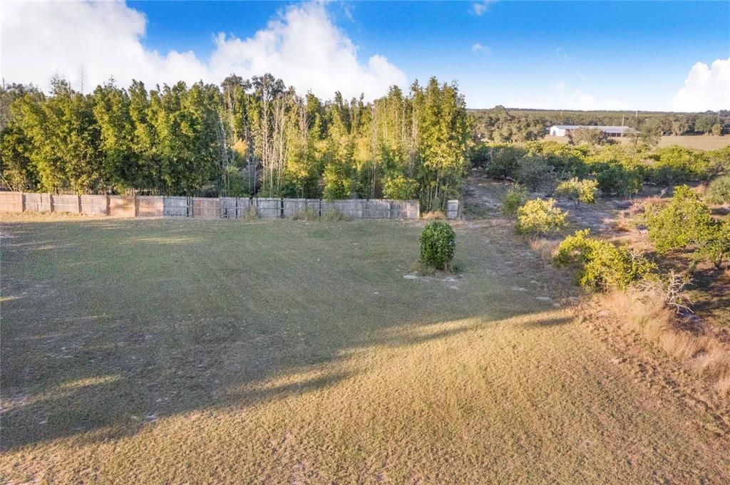 For Sale: $300,000 (3 beds, 1 baths, 956 Square Feet)