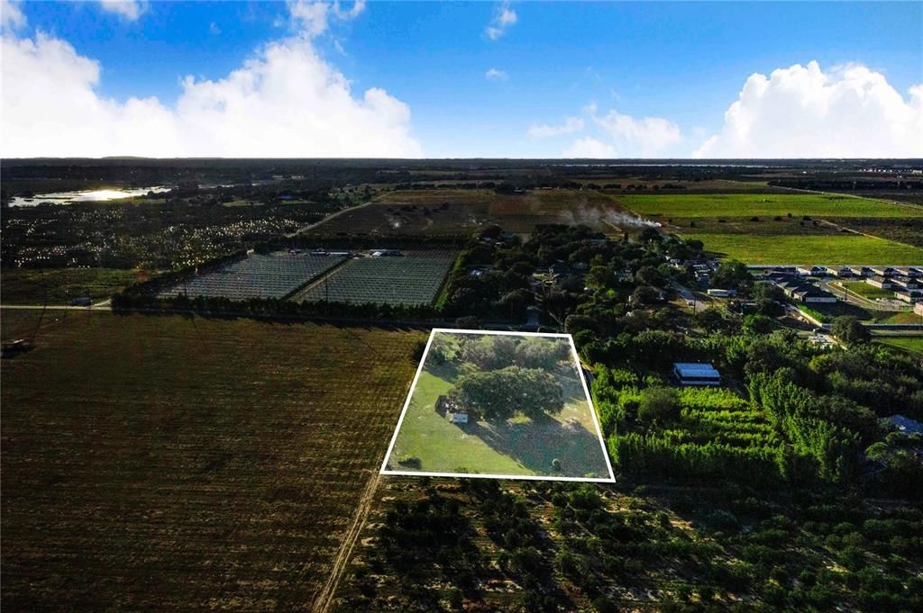 For Sale: $300,000 (3 beds, 1 baths, 956 Square Feet)