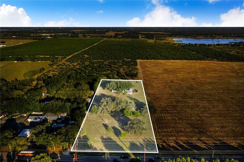 For Sale: $300,000 (3 beds, 1 baths, 956 Square Feet)