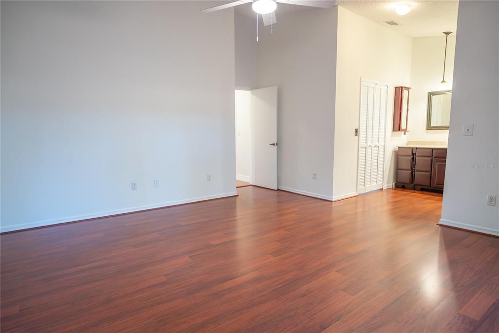 待售: $464,990 (3 贝兹, 2 浴室, 1653 平方英尺)