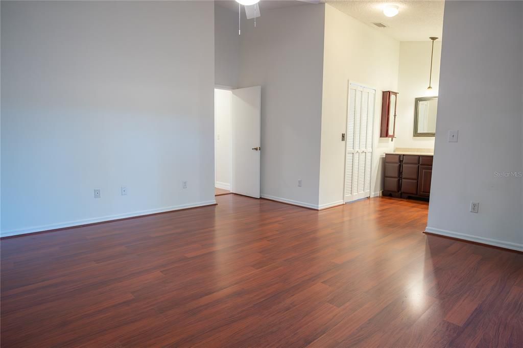 待售: $464,990 (3 贝兹, 2 浴室, 1653 平方英尺)