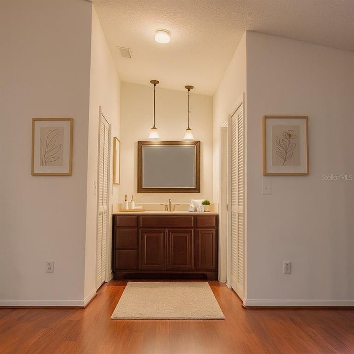 待售: $464,990 (3 贝兹, 2 浴室, 1653 平方英尺)