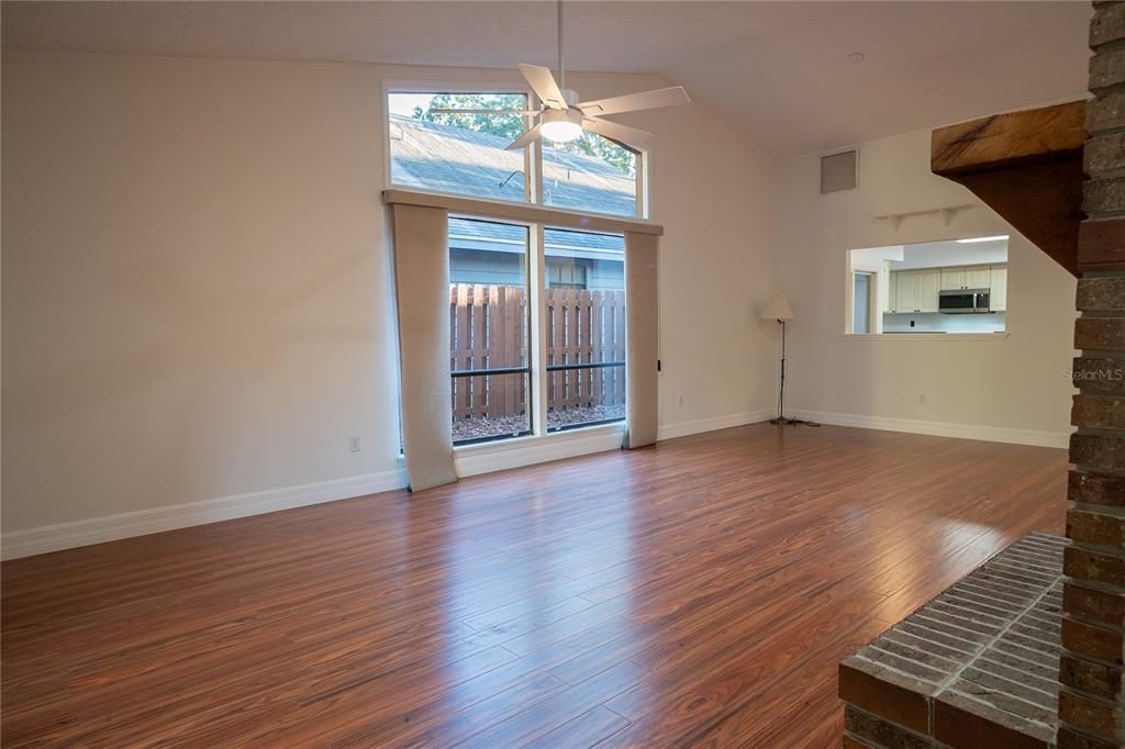 待售: $464,990 (3 贝兹, 2 浴室, 1653 平方英尺)