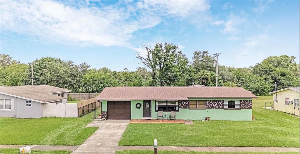 最近售出: $245,000 (3 贝兹, 2 浴室, 1170 平方英尺)