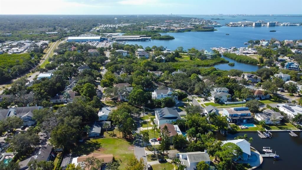 На продажу: $395,000 (0.20 acres)