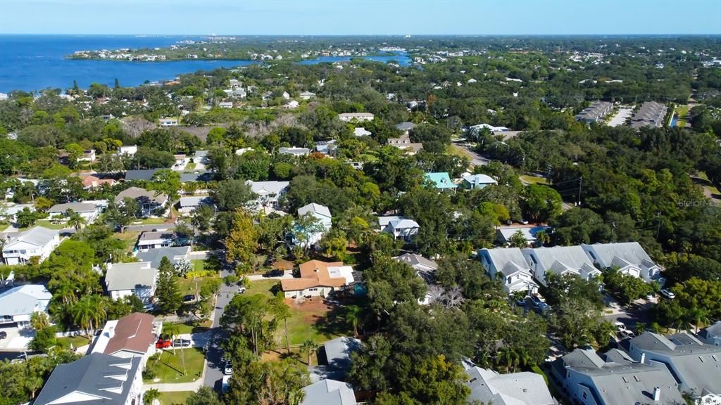 На продажу: $395,000 (0.20 acres)