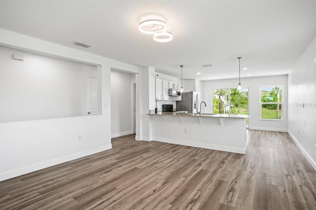 En Renta: $2,300 (3 camas, 2 baños, 1355 Pies cuadrados)