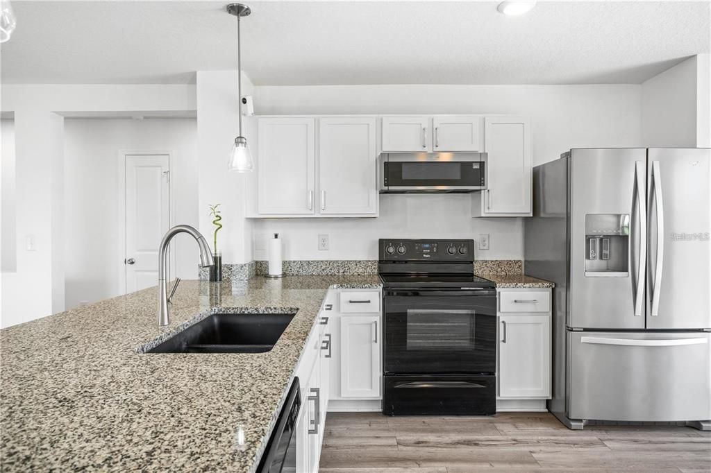 En Renta: $2,300 (3 camas, 2 baños, 1355 Pies cuadrados)