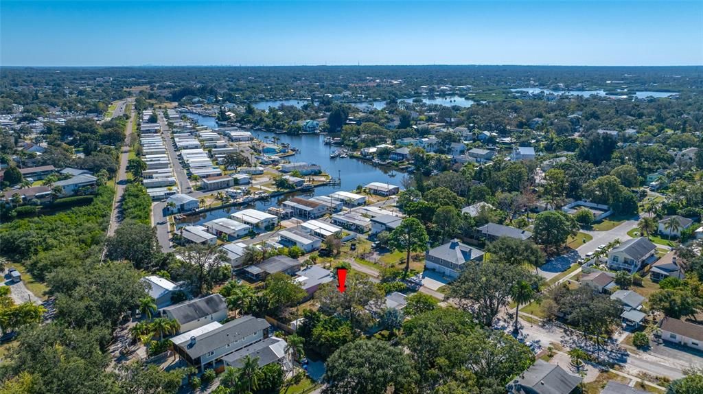 На продажу: $375,000 (2 спален, 1 ванн, 788 Квадратных фут)