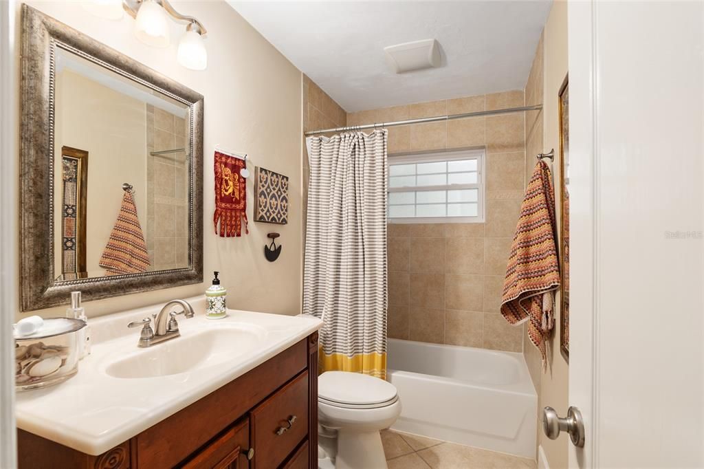 For Sale: $640,000 (5 beds, 4 baths, 3403 Square Feet)