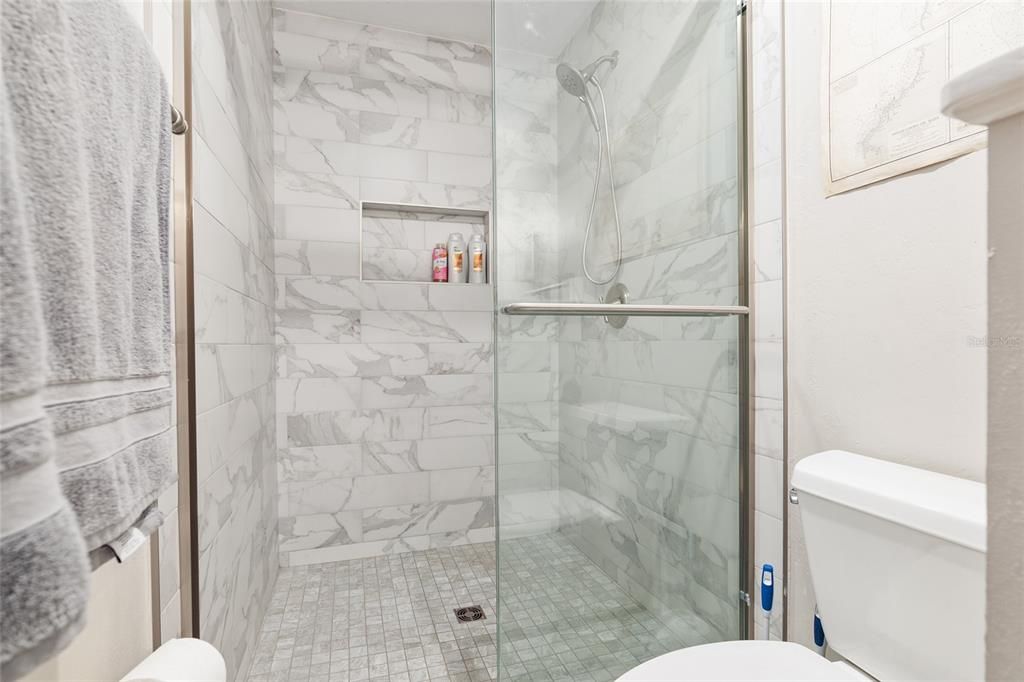 For Sale: $640,000 (5 beds, 4 baths, 3403 Square Feet)