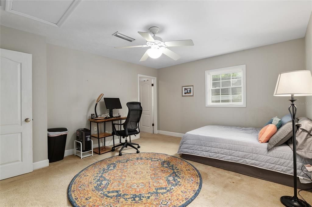 For Sale: $640,000 (5 beds, 4 baths, 3403 Square Feet)