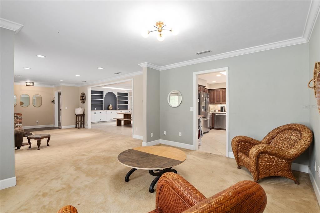 For Sale: $640,000 (5 beds, 4 baths, 3403 Square Feet)