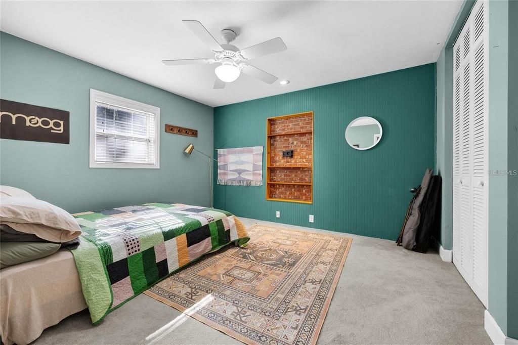 For Sale: $640,000 (5 beds, 4 baths, 3403 Square Feet)