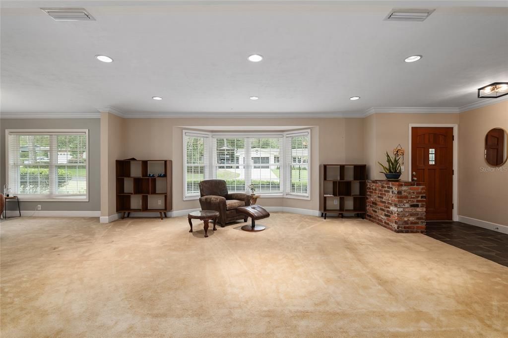 For Sale: $640,000 (5 beds, 4 baths, 3403 Square Feet)