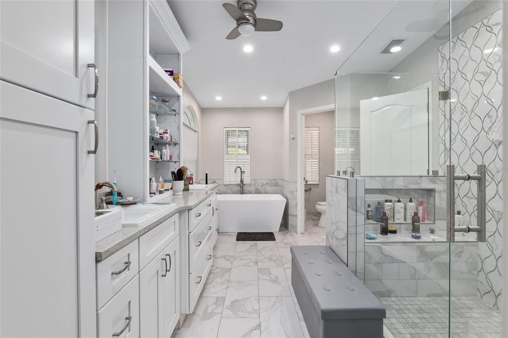 For Sale: $640,000 (5 beds, 4 baths, 3403 Square Feet)