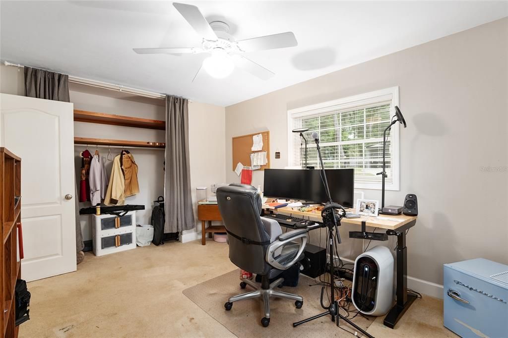 For Sale: $640,000 (5 beds, 4 baths, 3403 Square Feet)