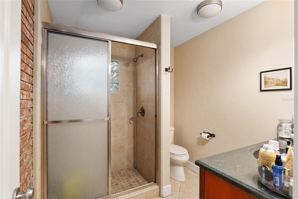 For Sale: $640,000 (5 beds, 4 baths, 3403 Square Feet)