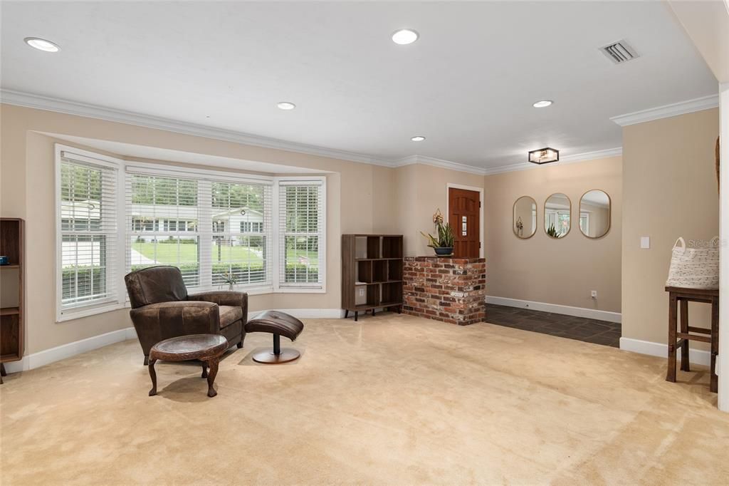 For Sale: $640,000 (5 beds, 4 baths, 3403 Square Feet)