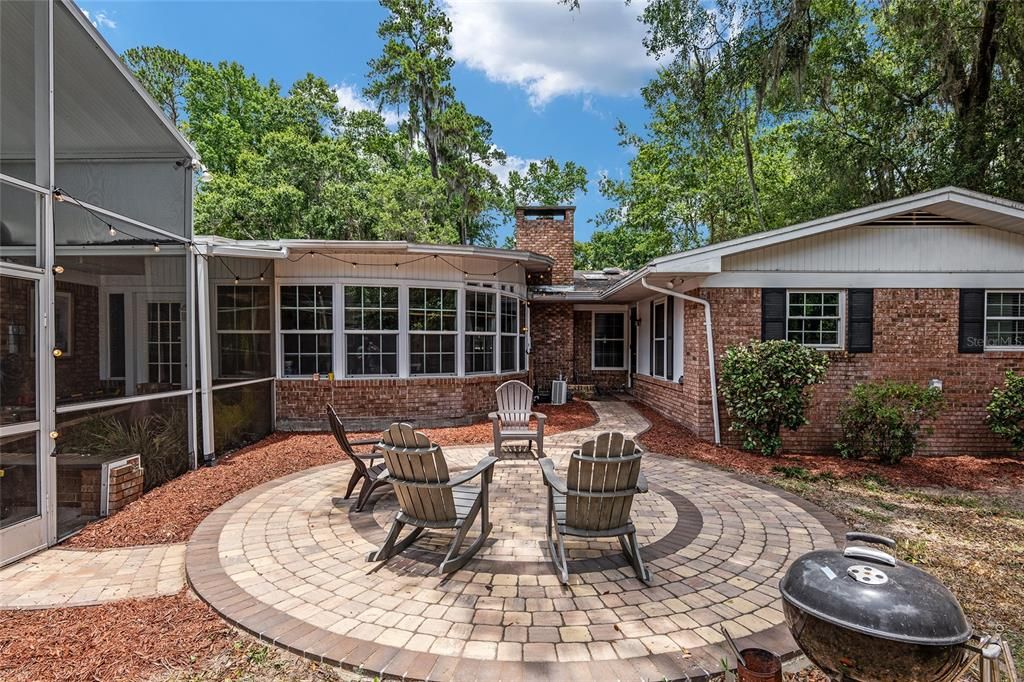 For Sale: $640,000 (5 beds, 4 baths, 3403 Square Feet)