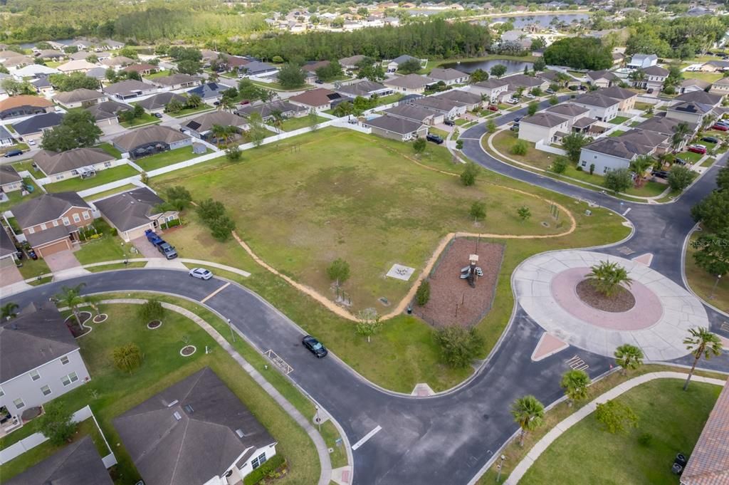 В аренду: $2,500 (5 спален, 2 ванн, 2808 Квадратных фут)