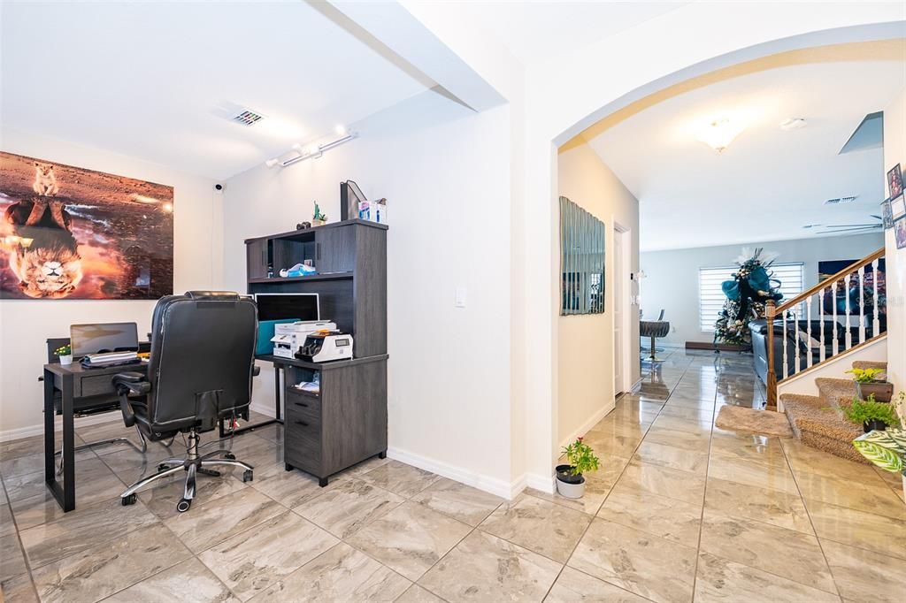 В аренду: $2,500 (5 спален, 2 ванн, 2808 Квадратных фут)