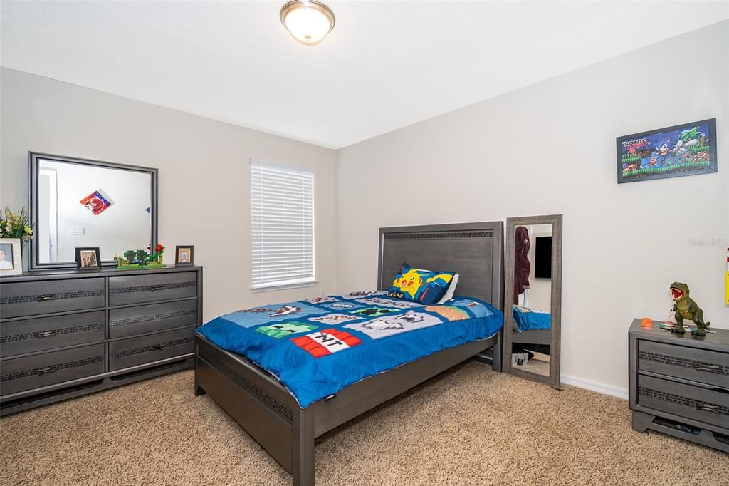 В аренду: $2,500 (5 спален, 2 ванн, 2808 Квадратных фут)